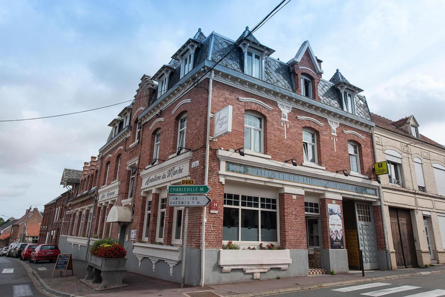 Logis - Hostellerie & Restaurant Du Marche Le Cateau-Cambresis المظهر الخارجي الصورة