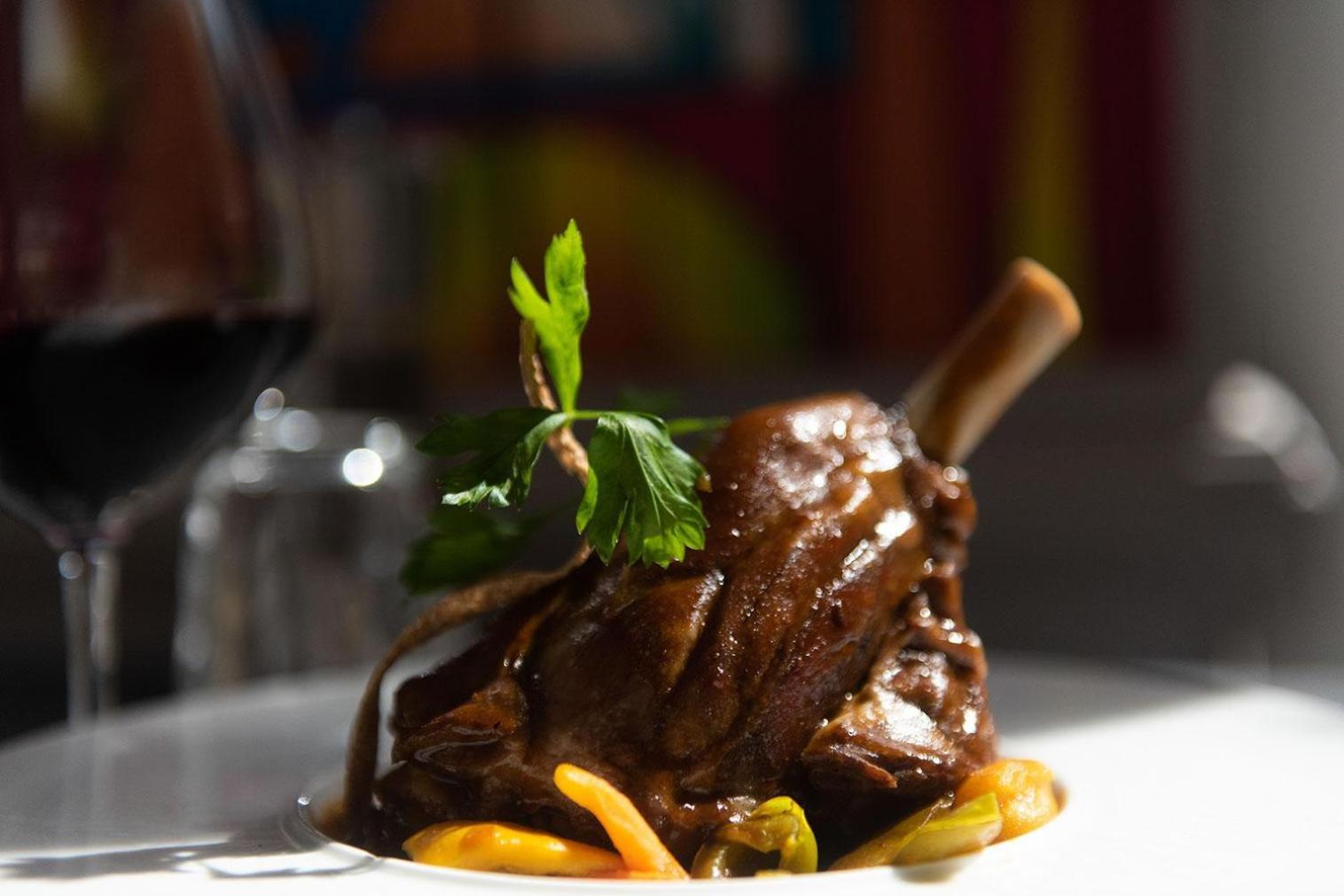 Logis - Hostellerie & Restaurant Du Marche Le Cateau-Cambresis المظهر الخارجي الصورة